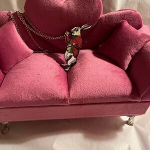 NWOT White rabbit necklace